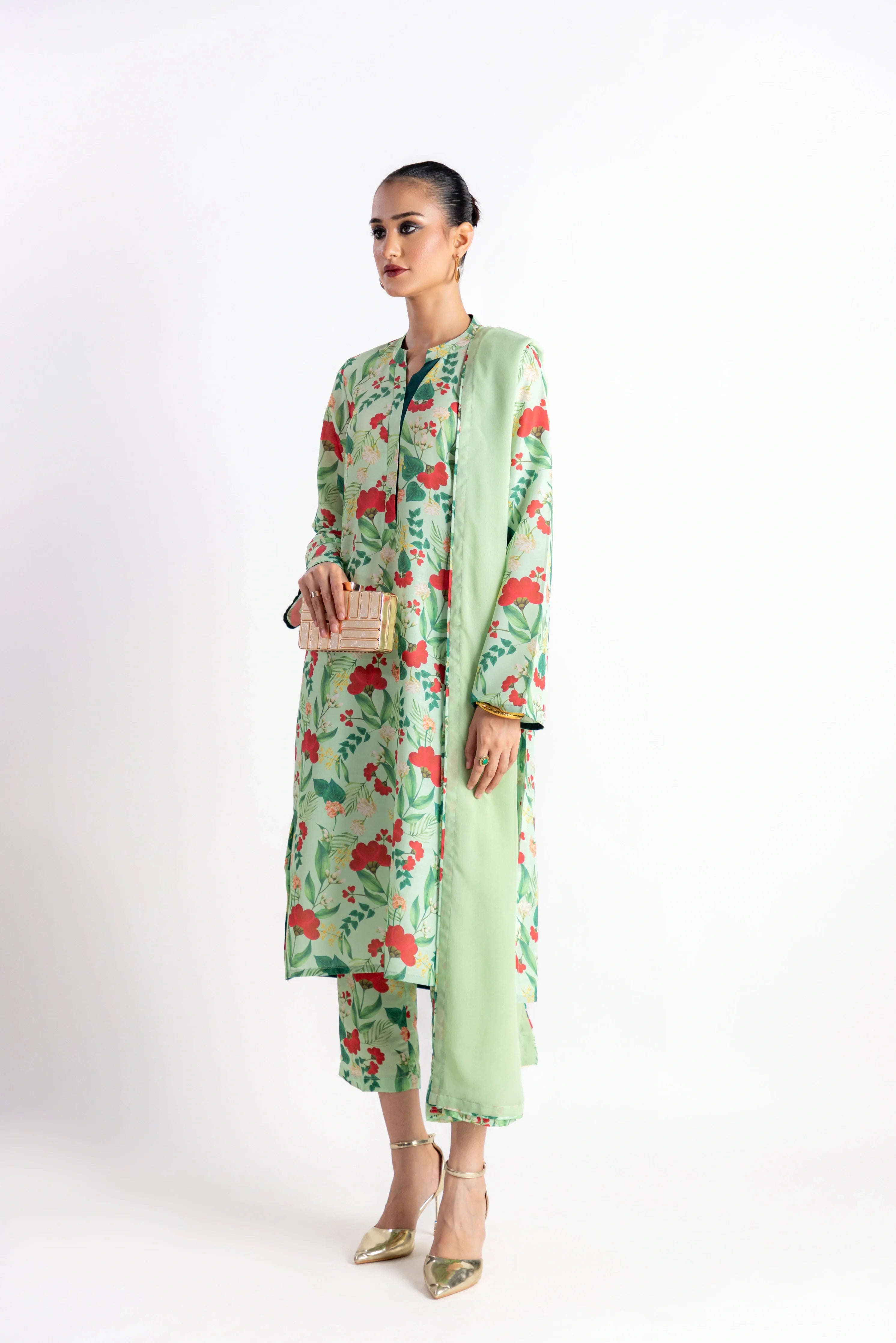 The Gulnar Set - Mint