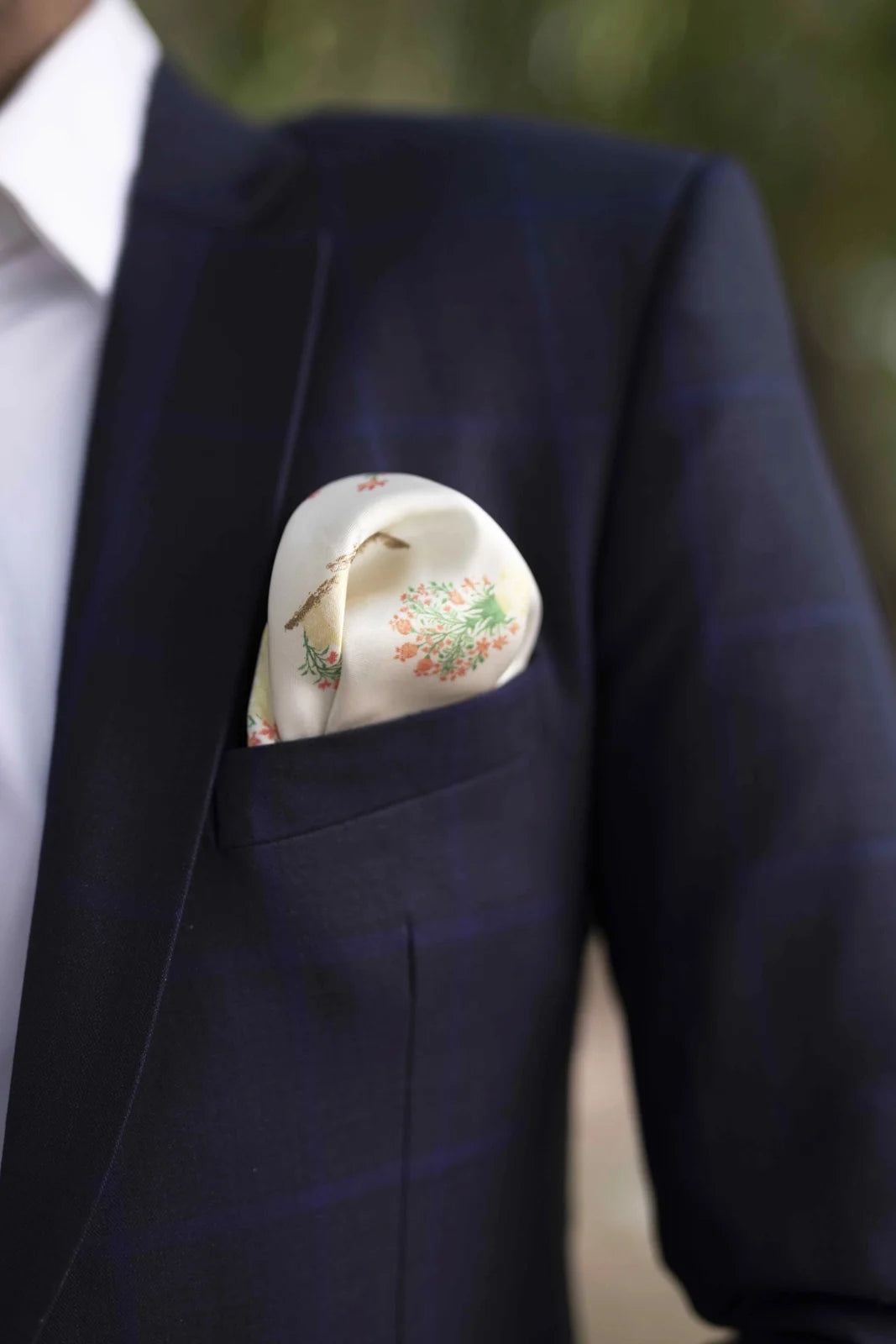 The Mughal Pocket Square - Ivory